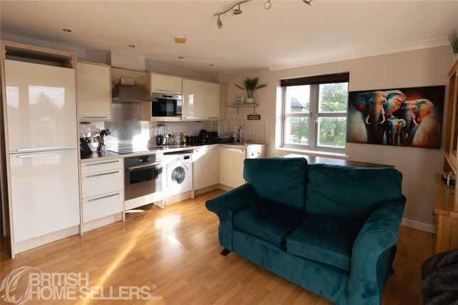 1 bed property, in Sheepen Place, £130,000