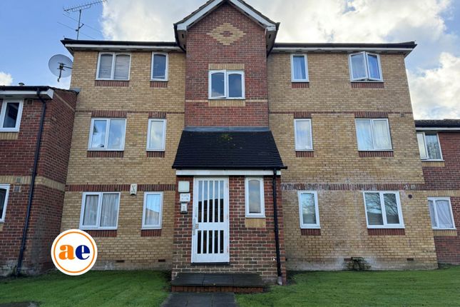1 bed property, in Shortlands Close, £185,000