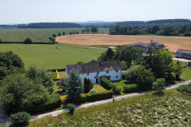 4 bed property, in Pewsey SN9, £650,000