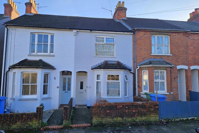 2 bed property, in Belle Vue Road, £330,000