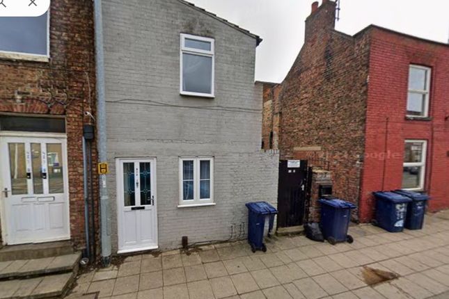 2 bed property, in Norwich Road, £80,000