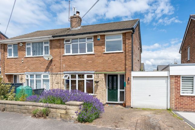 3 bed property, in Crispin Road, £220,000