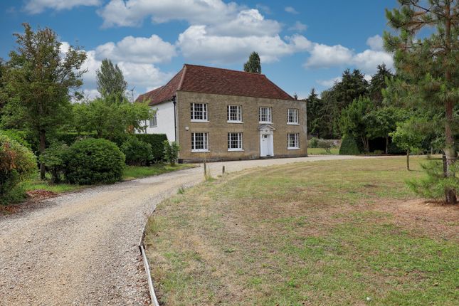 7 bed property, in Earls Colne, £995,000