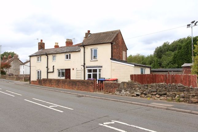 5 bed property, in Trench Road, £250,000