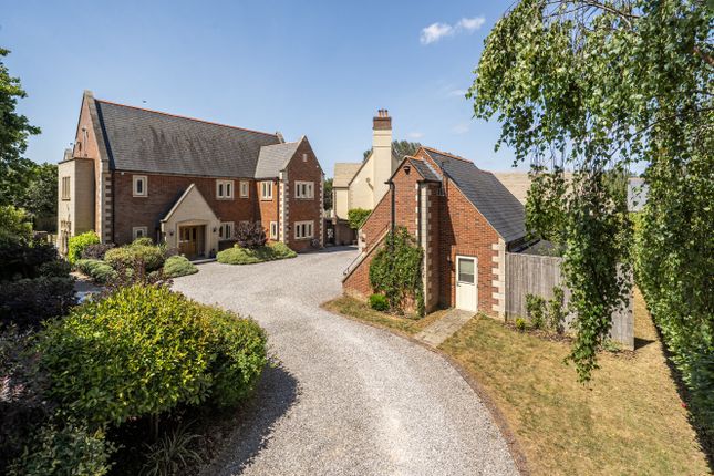 5 bed property, in The Marsh, £1,300,000