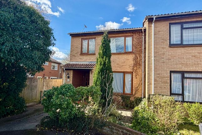2 bed property, in Heronfield, £360,000