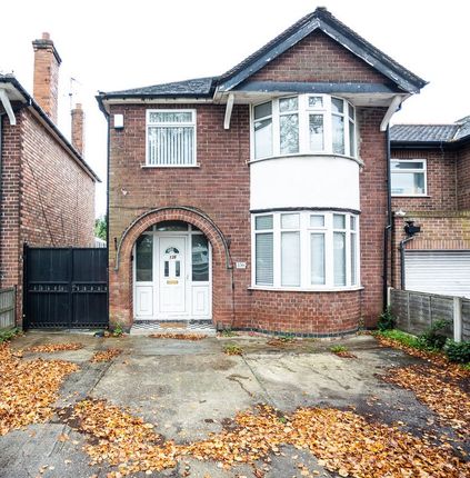 3 bed property, in Western Boulevard, £325,000