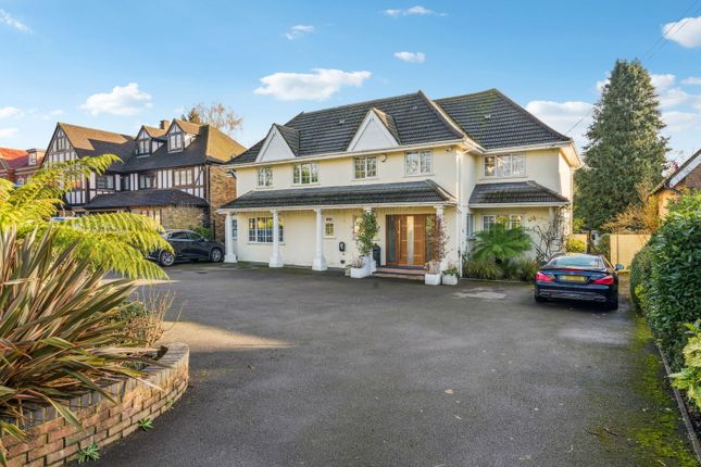 6 bed property, in Park Avenue, £1,900,000