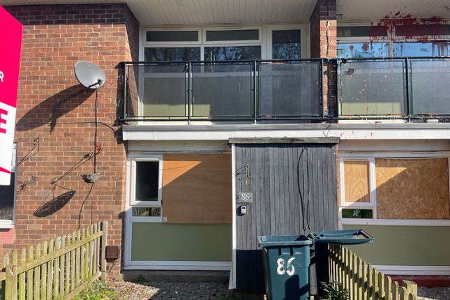 Studio, in 86 Worcester Road, £55,000