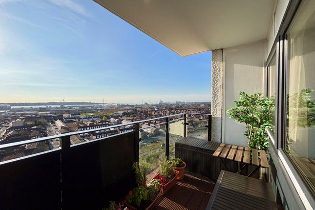 3 bed property, in Jason Street, £50,000