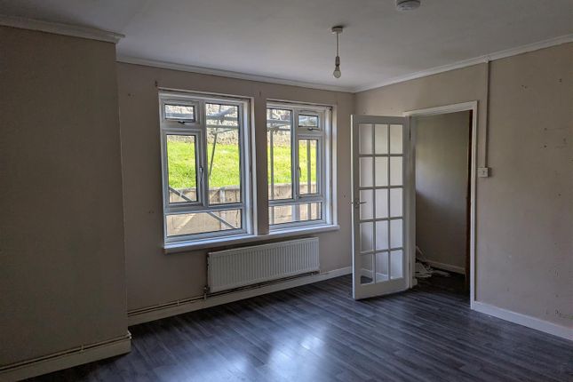 2 bed property, in East Weare Road, £85,000