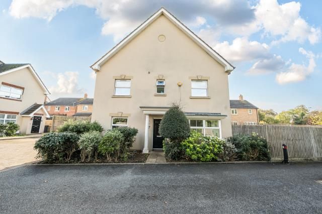 4 bed property, in Benjamin Lane, £600,000