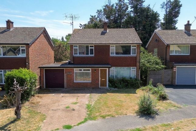 4 bed property, in Cannon Grove, £725,000