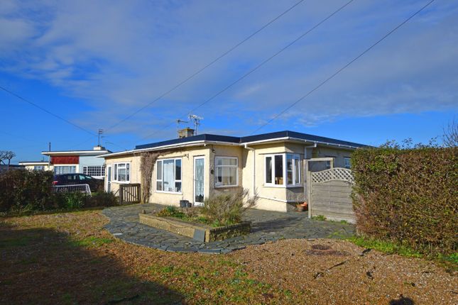 2 bed property, in Camber Drive, £289,950