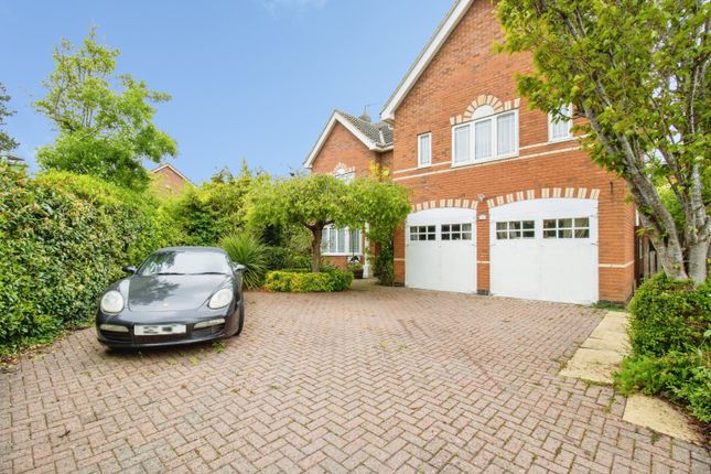7 bed property, in John Clare Close, £825,000