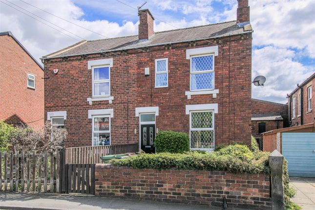 3 bed property, in Manor Road, £235,000