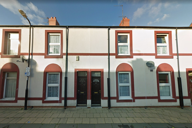 2 bed property, in Dent Street, £39,995