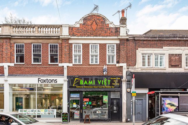 1 bed property, in York Street, £250,000