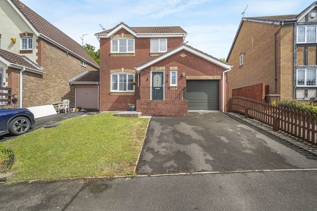 3 bed property, in Derwyn Las, £350,000