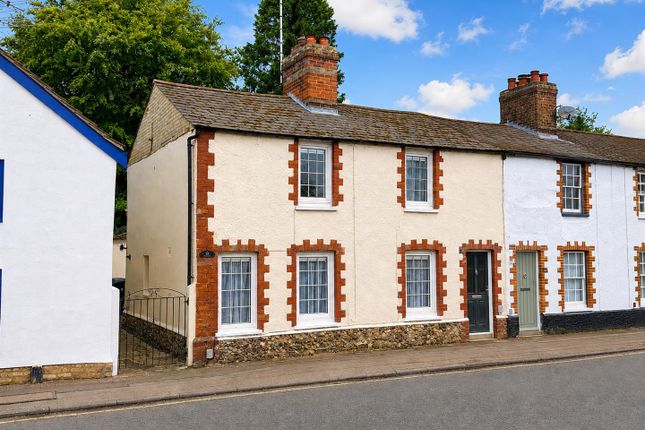 3 bed property, in High Street, £525,000