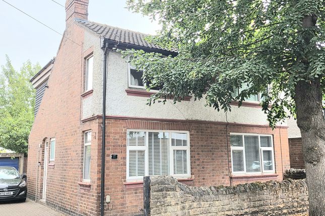 3 bed property, in Catherine Avenue, £250,000