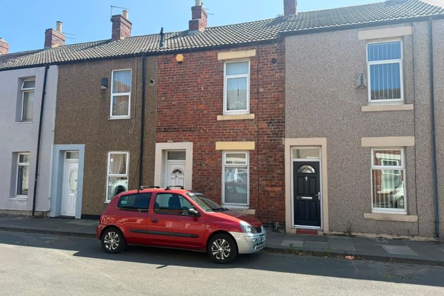 2 bed property, in Disraeli Street, £33,000