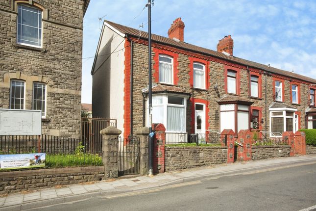 3 bed property, in Thomas Street, £140,000