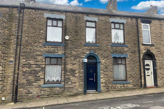 4 bed property, in Church Street, £250,000
