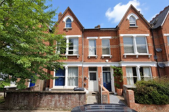 6 bed property, in 33 Fairbridge Road, £1,000,000