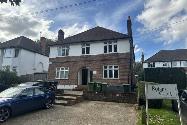 1 bed property, in Wordsworth Road, £145,000