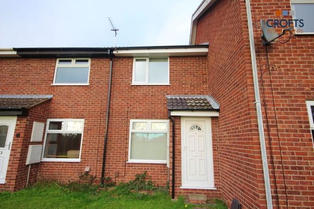 2 bed property, in Aire Close, £99,995