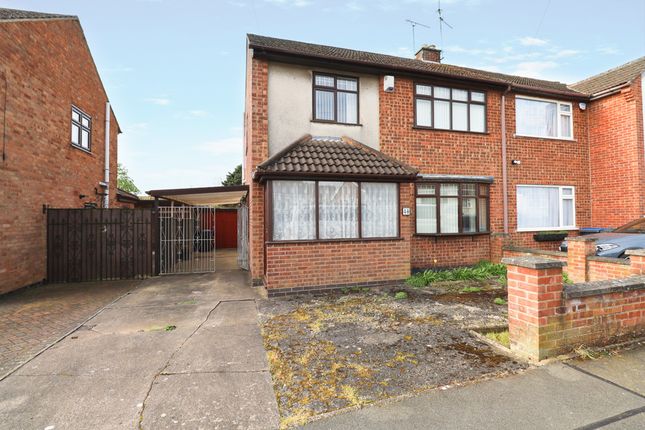 3 bed property, in Maple Way, £227,000