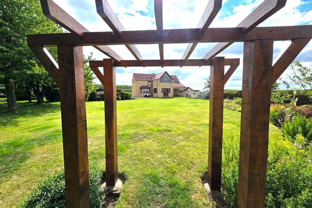 4 bed property, in Old London Road Babworth, £725,000