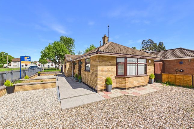 2 bed property, in Shearwater Grove, £285,000
