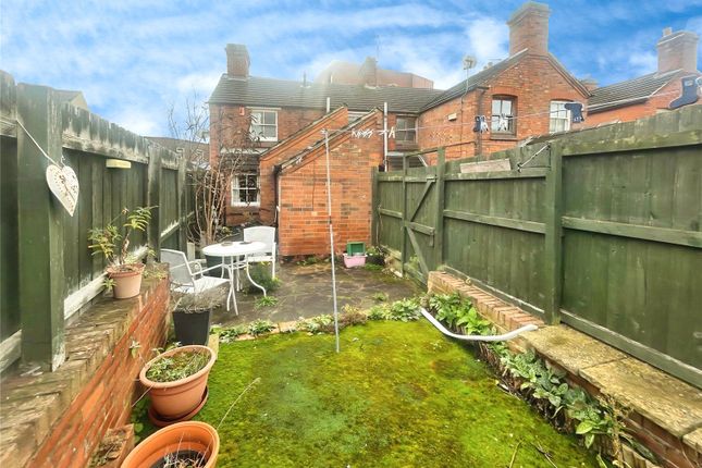3 bed property, in Pinfold Gate, £130,000