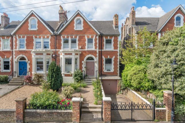 7 bed property, in King Edward Road, £1,150,000