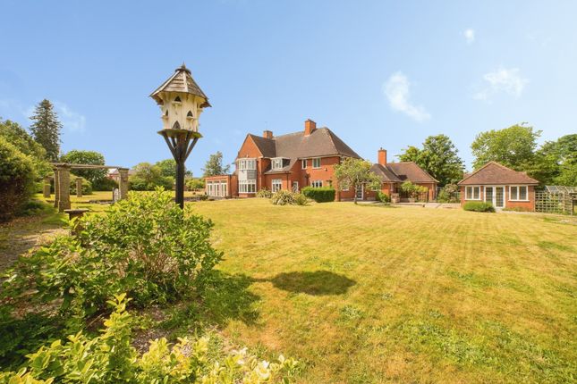 4 bed property, in High Oakham Drive, £1,100,000