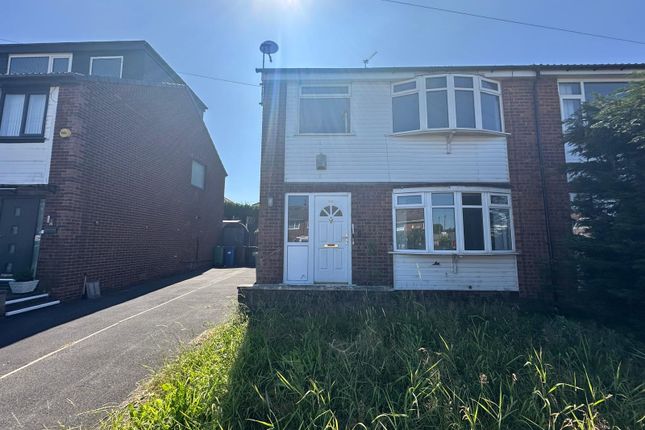 3 bed property, in Parr Lane, £259,000