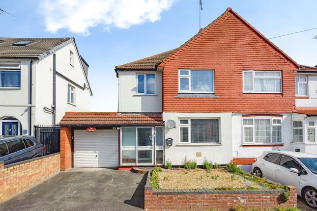 3 bed property, in Weatherby Road, £350,000