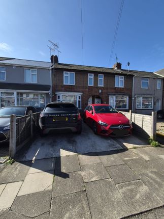 3 bed property, in Yelverton Road, £250,000