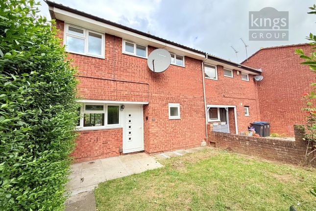 3 bed property, in Winters Way, £365,000
