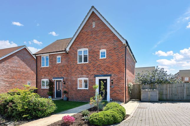 3 bed property, in Beale Road, £325,000