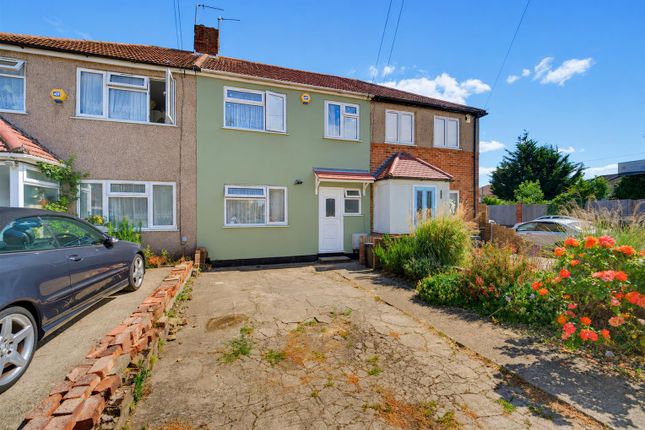 3 bed property, in Willow Tree Lane, £500,000