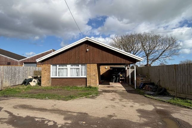 3 bed property, in Pavilion Bungalow, £300,000