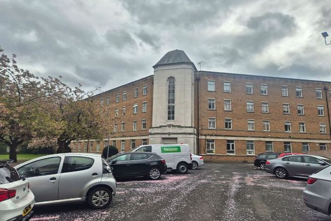 1 bed property, in 335, £18,000