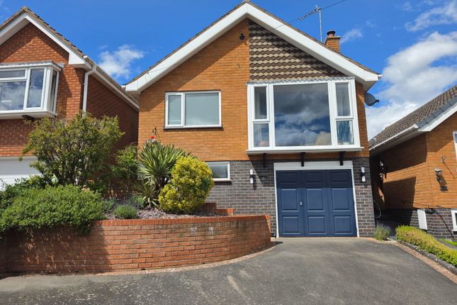 3 bed property, in Redwood Road, £435,000