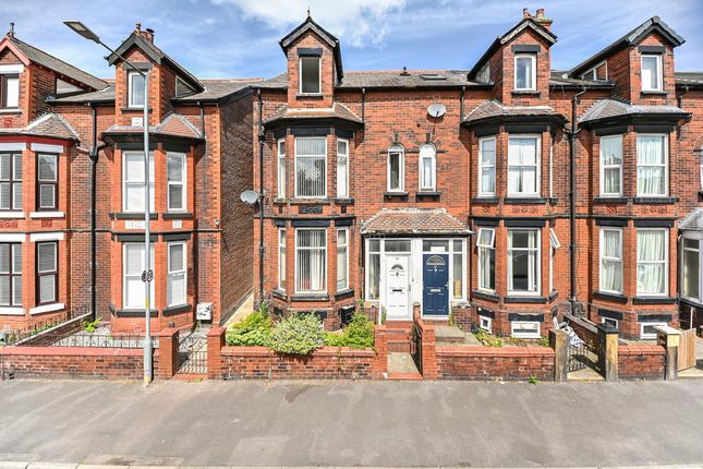 4 bed property, in The Avenue, £199,995