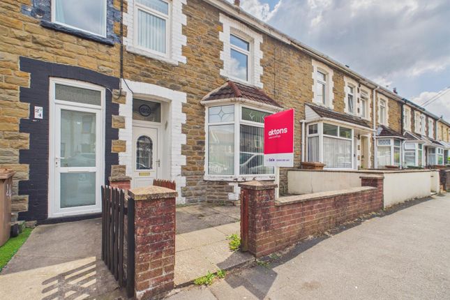 3 bed property, in Church Street, £150,000