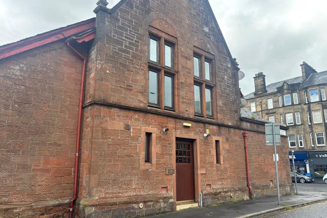 1 bed property, in Arthur Allison Hall, £64,000