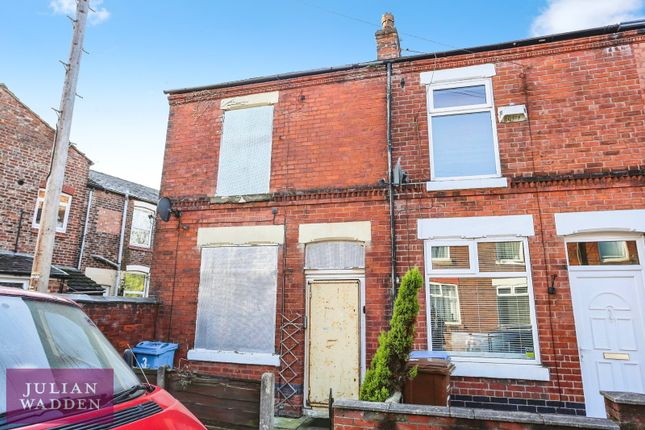 2 bed property, in Ellen Street, £160,000